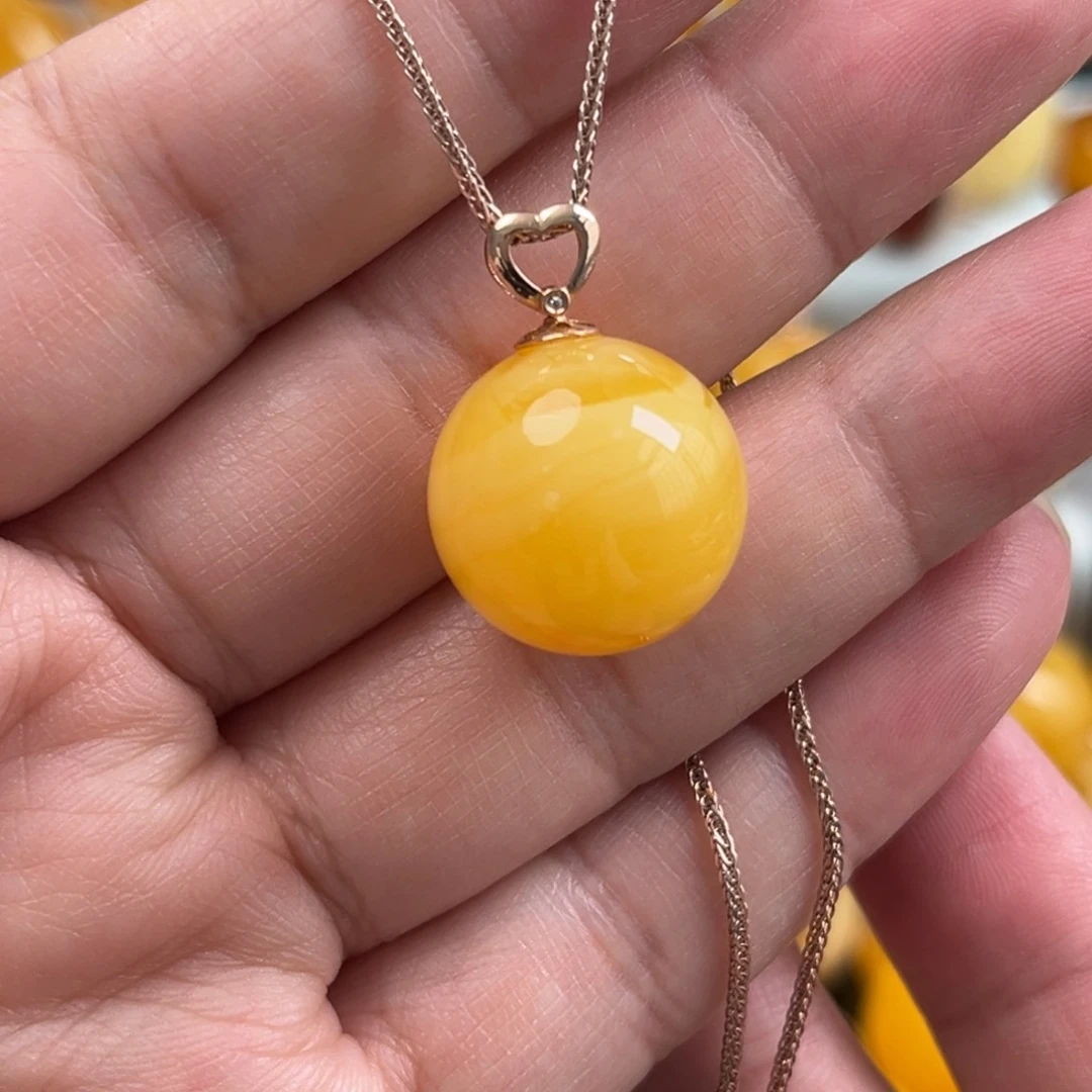 蜜蜡珠宝奇石未镶嵌