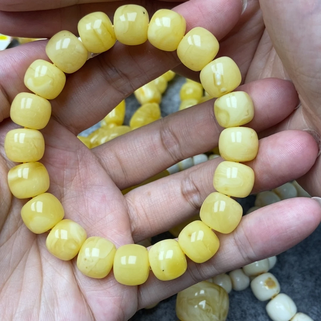 琥珀未镶嵌珠宝奇石22