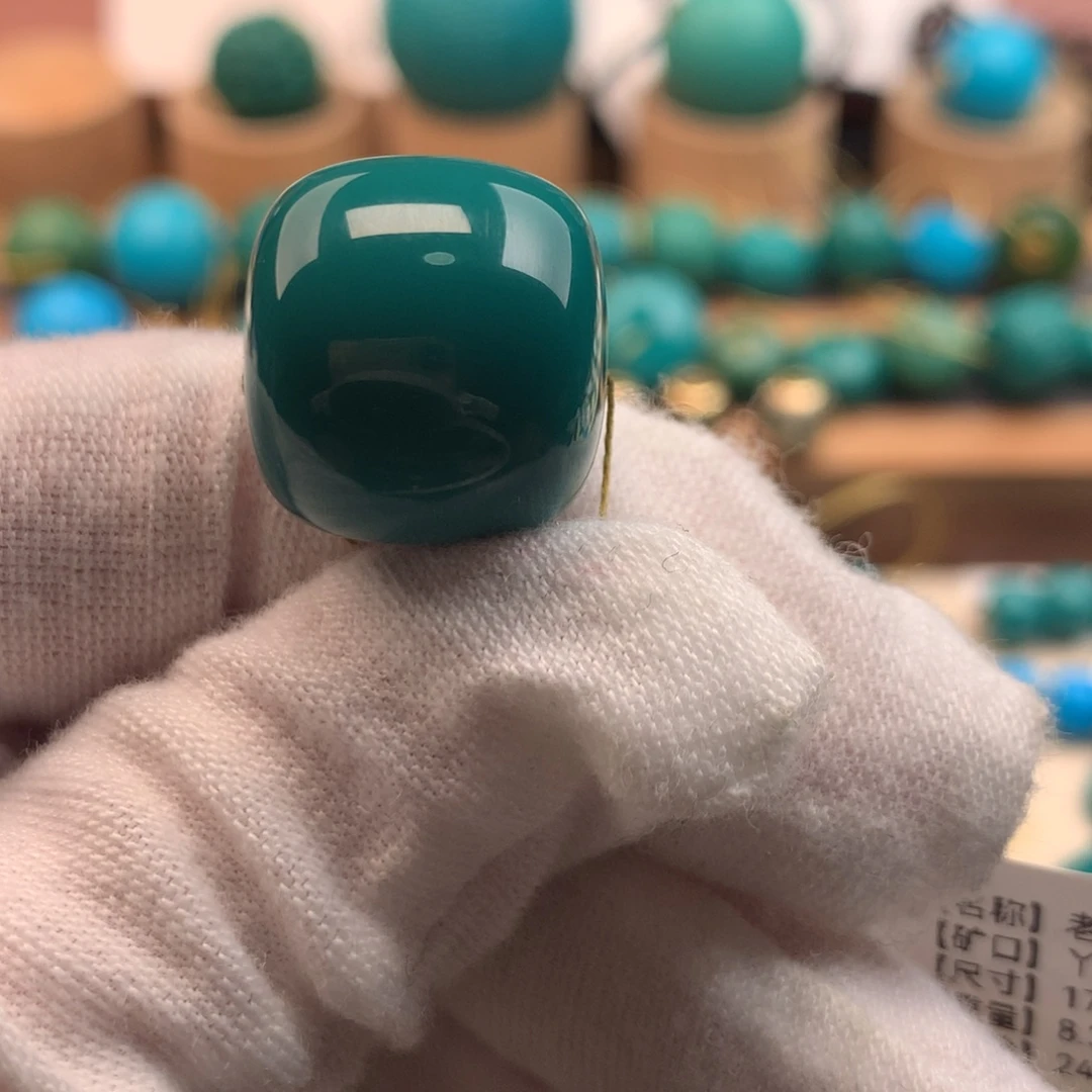 绿松石未镶嵌珠宝奇石17.6m