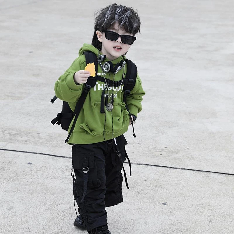 儿童2025秋季新款韩版果绿口袋剪裁连帽休闲卫衣潮酷工装裤两件套