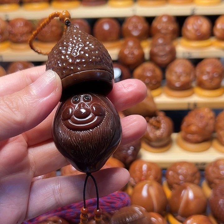 骑****橄榄核吊坠橄榄核