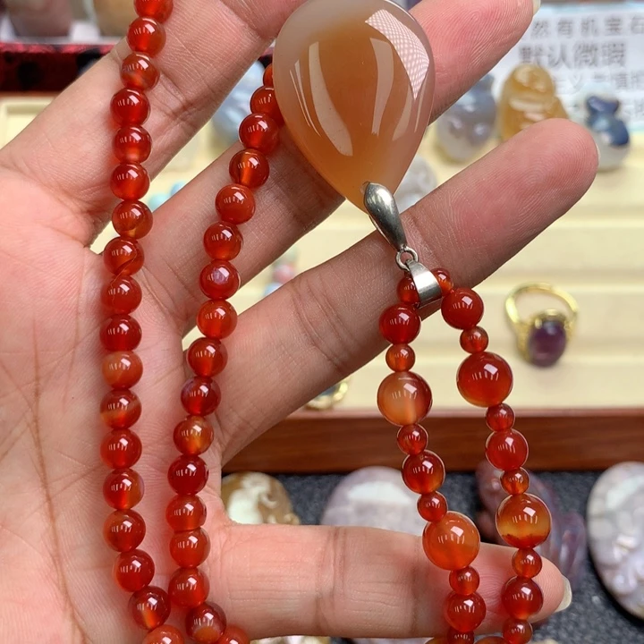 硅化珊瑚（珊瑚玉）未镶嵌颈饰