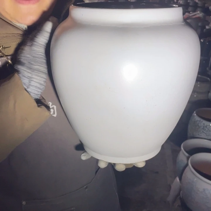 花盆紫砂口20高32瑕疵瑕疵