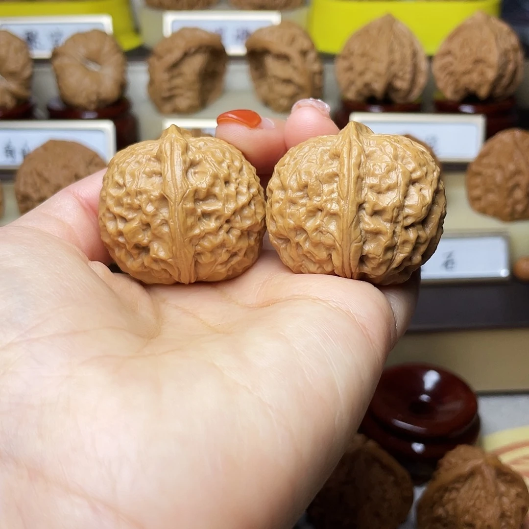 把件文玩核桃卧龙元宝37左右