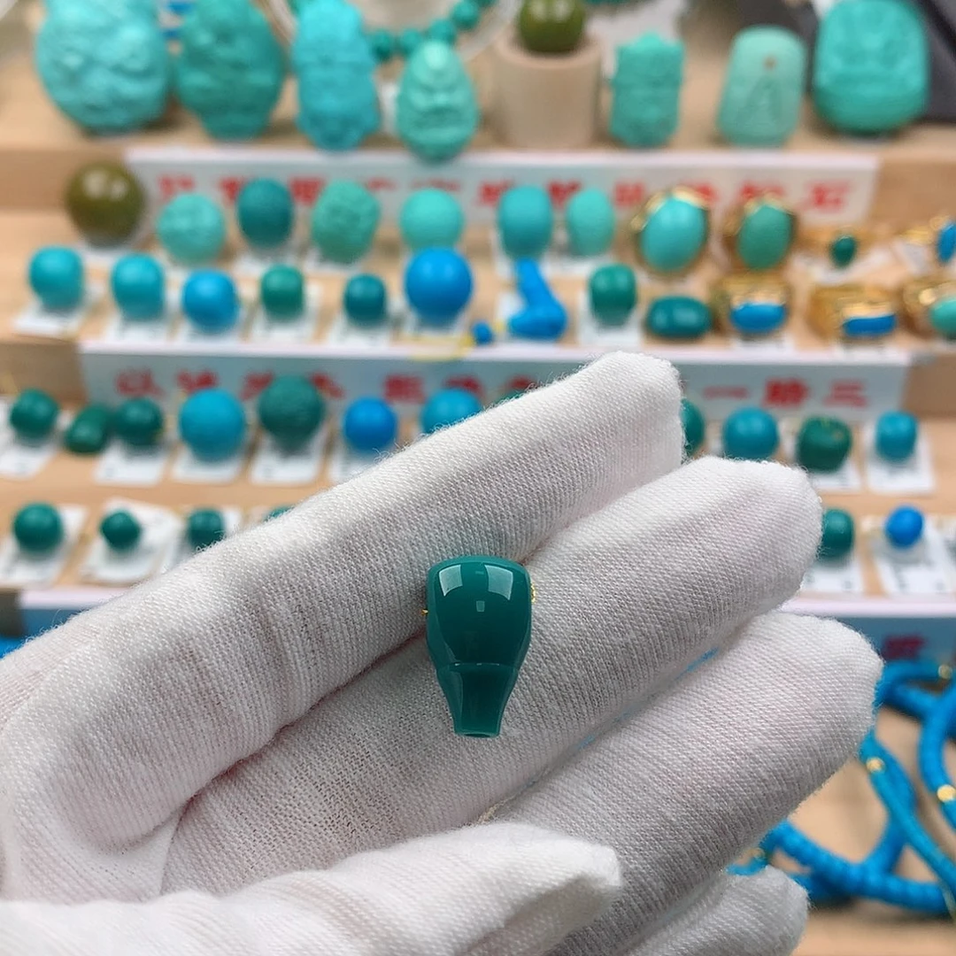 绿松石未镶嵌珠宝奇石9.7