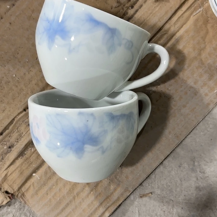陶小杯子，小杯子两个微瑕