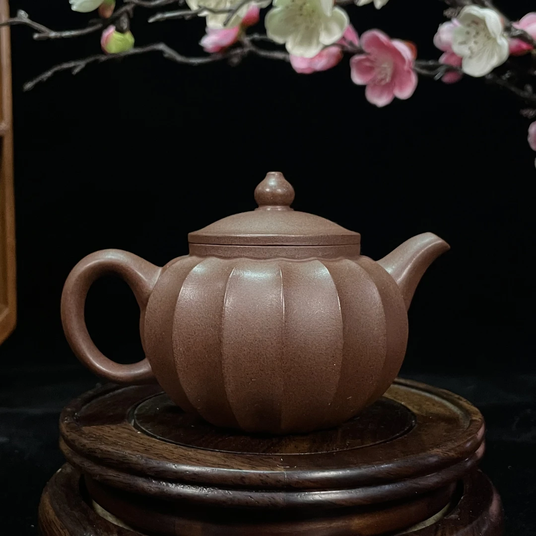 Z757 筋纹宫灯 刘群 HTF131129