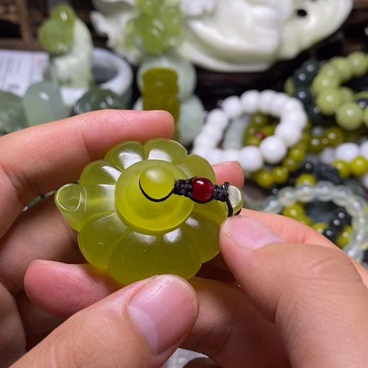 岫玉未镶嵌岫玉挂件