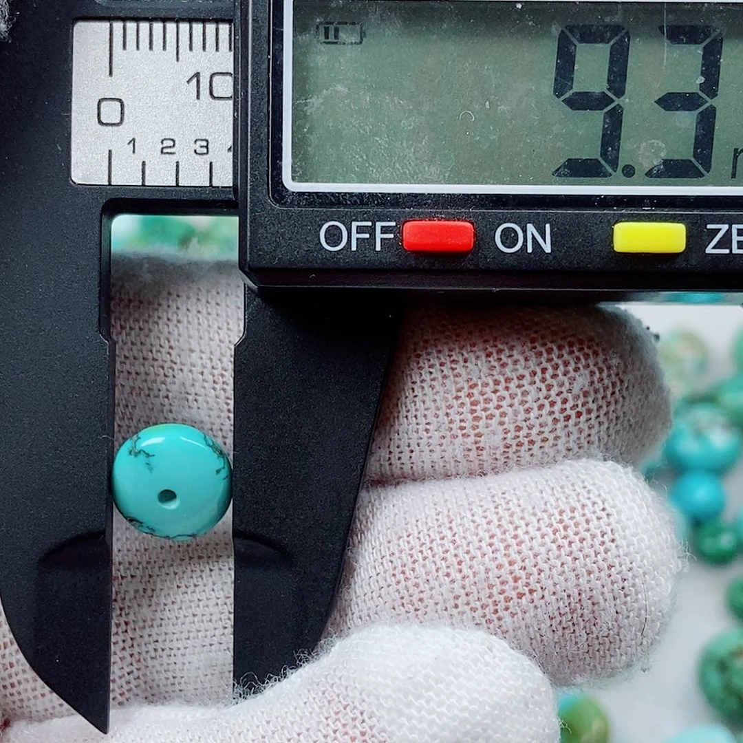 右***右绿松石未镶嵌珠宝奇石