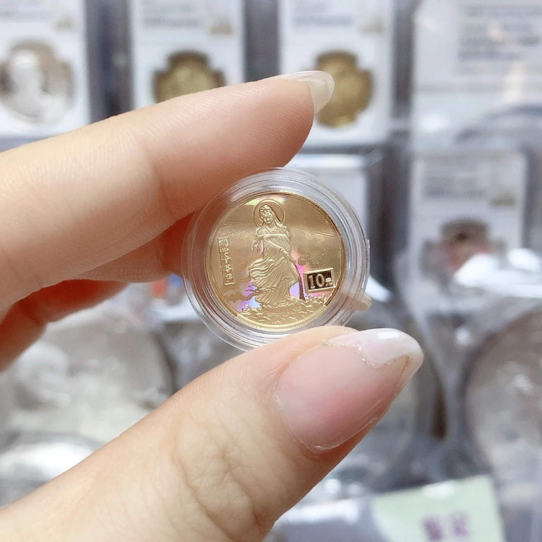 纯金2000年观音1/10金币无证