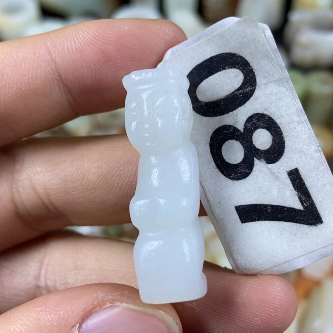 颈饰未镶嵌和田玉