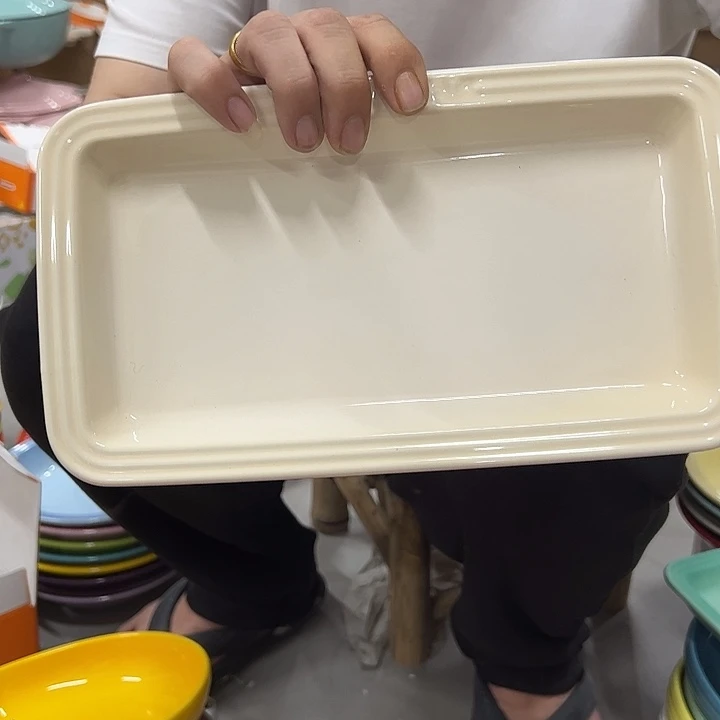 陶瓷米白长方盘子米白