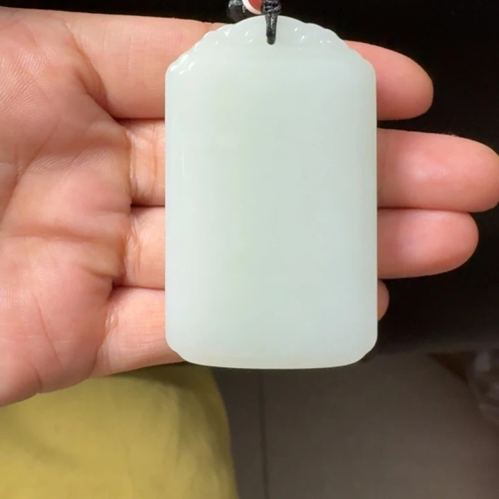 和田玉未镶嵌颈饰且末白玉60