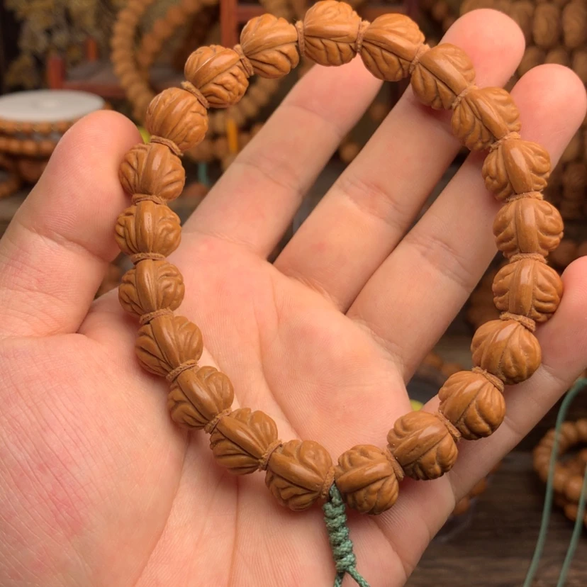 【闪购商品】桃核手串14金豆 龙纹桃核