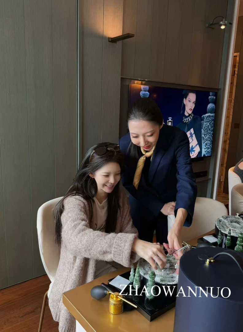 ZHAO WANNUO 丨秋冬羊绒羊毛混色花纱廓形外套WN0019