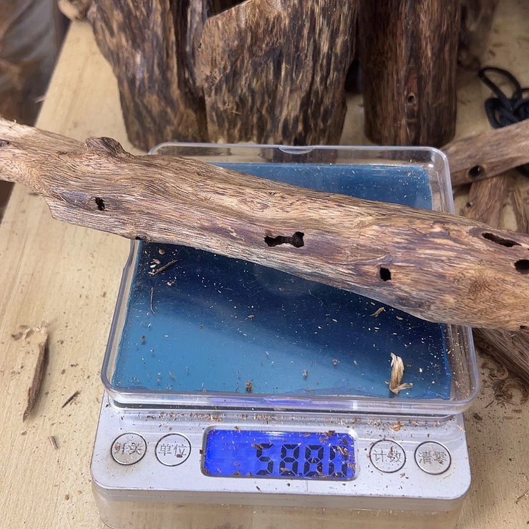 香料绿奇楠虫漏58克白棋