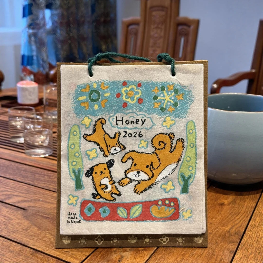 2026新款长版尼泊尔日历挂历治愈系涂鸦挂件温馨手绘收藏纪念