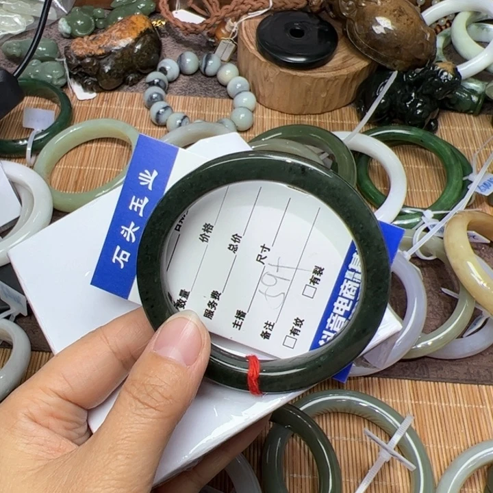 和田玉手镯未镶嵌59