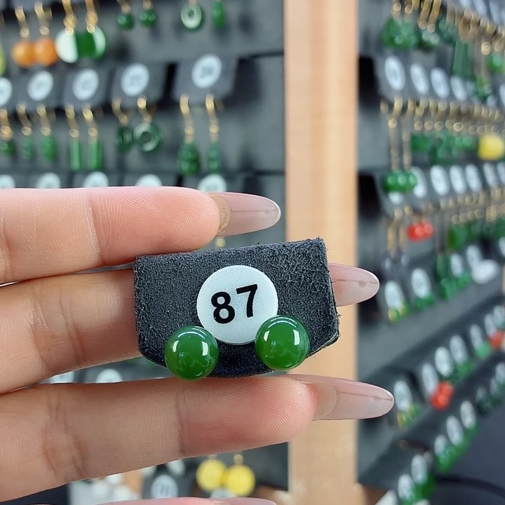 和田玉18K金镶嵌耳饰