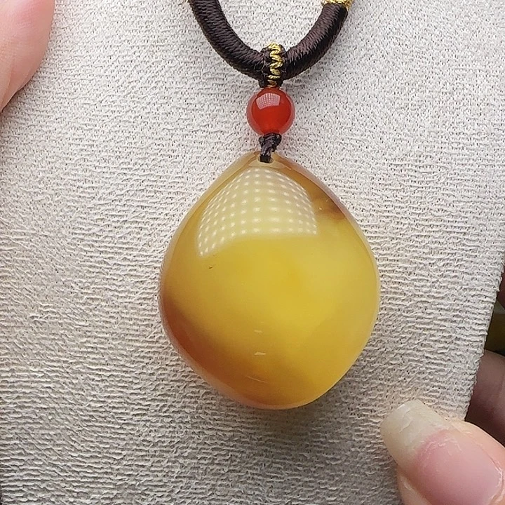 琥珀未镶嵌手链吊坠