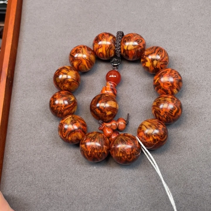 黄花梨/降香黄檀手串/手链修*者海南黄花梨孔雀留疤20