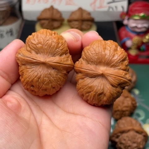 【闪购商品】文玩核桃吊坠42元宝