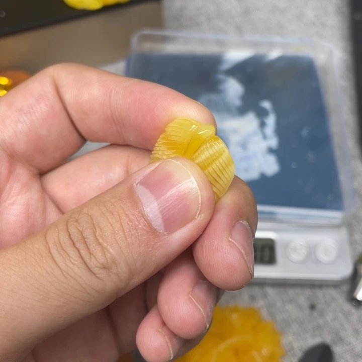 青***清琥珀未镶嵌珠宝奇石