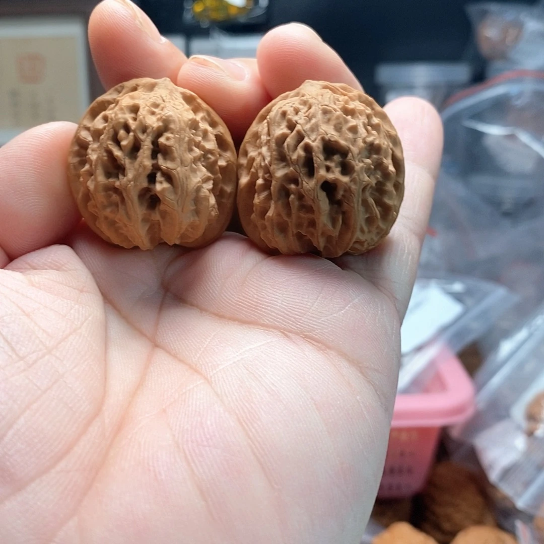 文玩核桃野生龙珠205