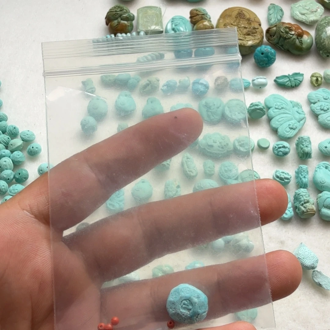 南***溪未镶嵌南红玛瑙珠宝奇石