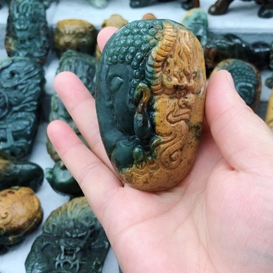 岫岩河磨玉（透闪石质玉）把件未镶嵌也*
