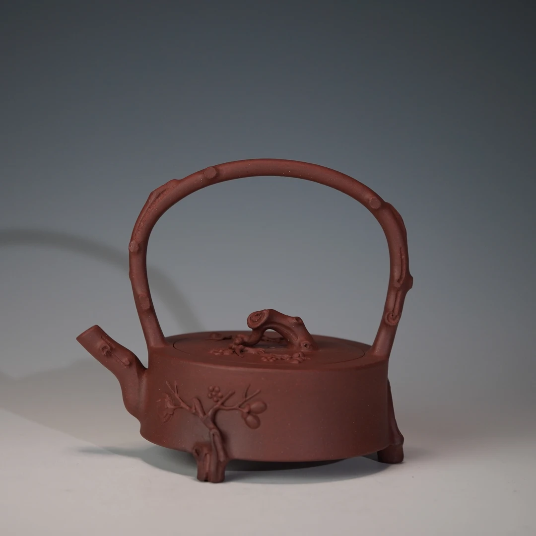 lot.22188 董立荣 底槽清提梁梅桩壶 260cc