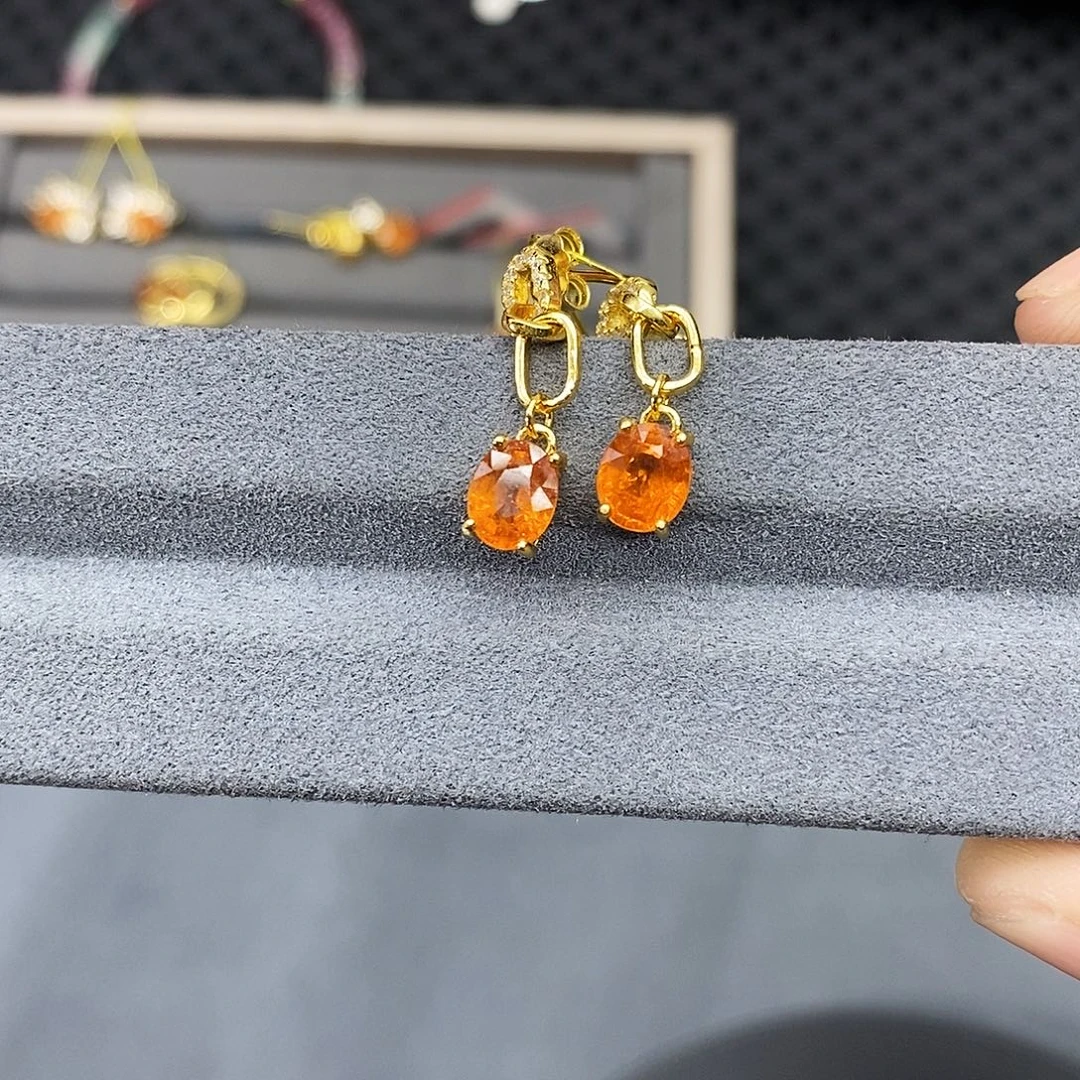 翅***鱼耳饰银S925镶嵌石榴石（芬达石）