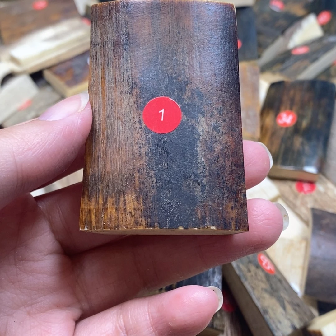 用****4猛犸原材料边角料大块料