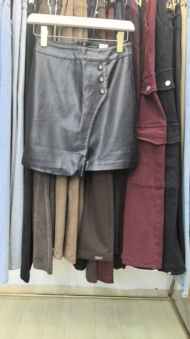 #2013 裙裤一体假两件爆款皮裙皮短裤高级感a字版裤裙