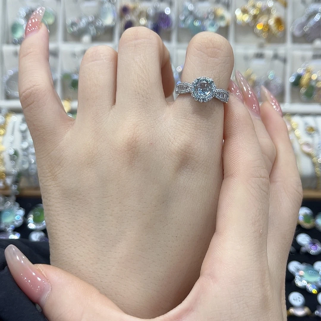 银S925镶嵌戒指托帕石