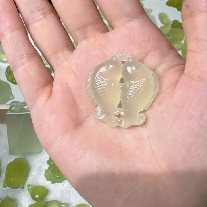 蛇纹石玉未镶嵌吊坠(不含链)
