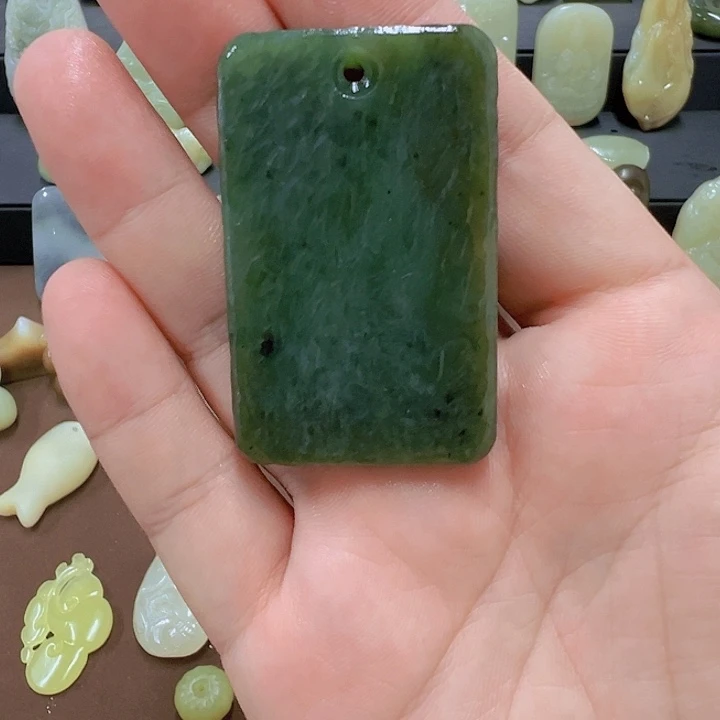 和田玉未镶嵌珠宝半成品