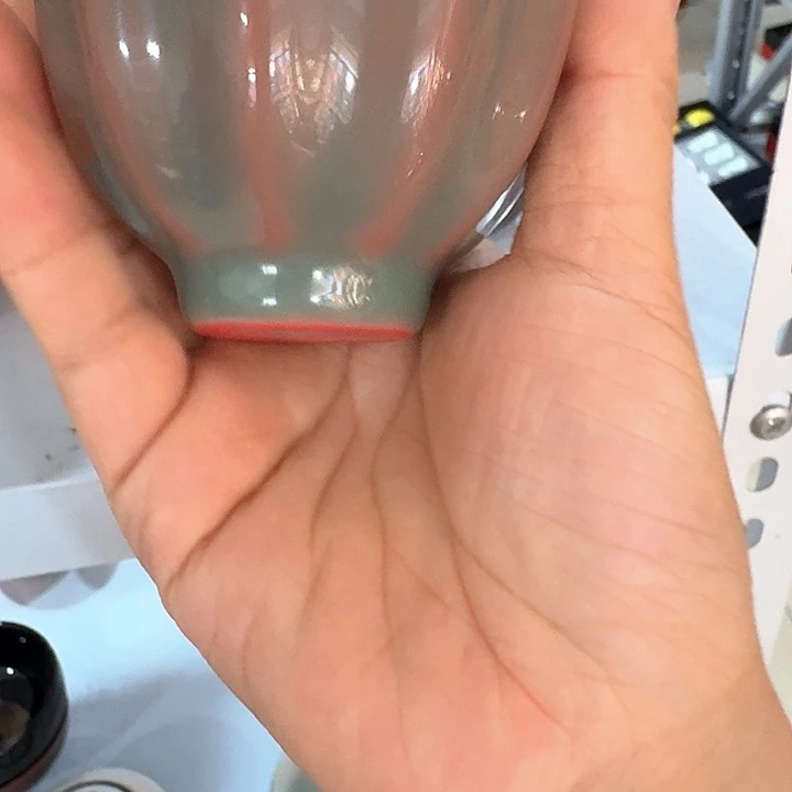 主人杯一个，瓷。。品茗瓷