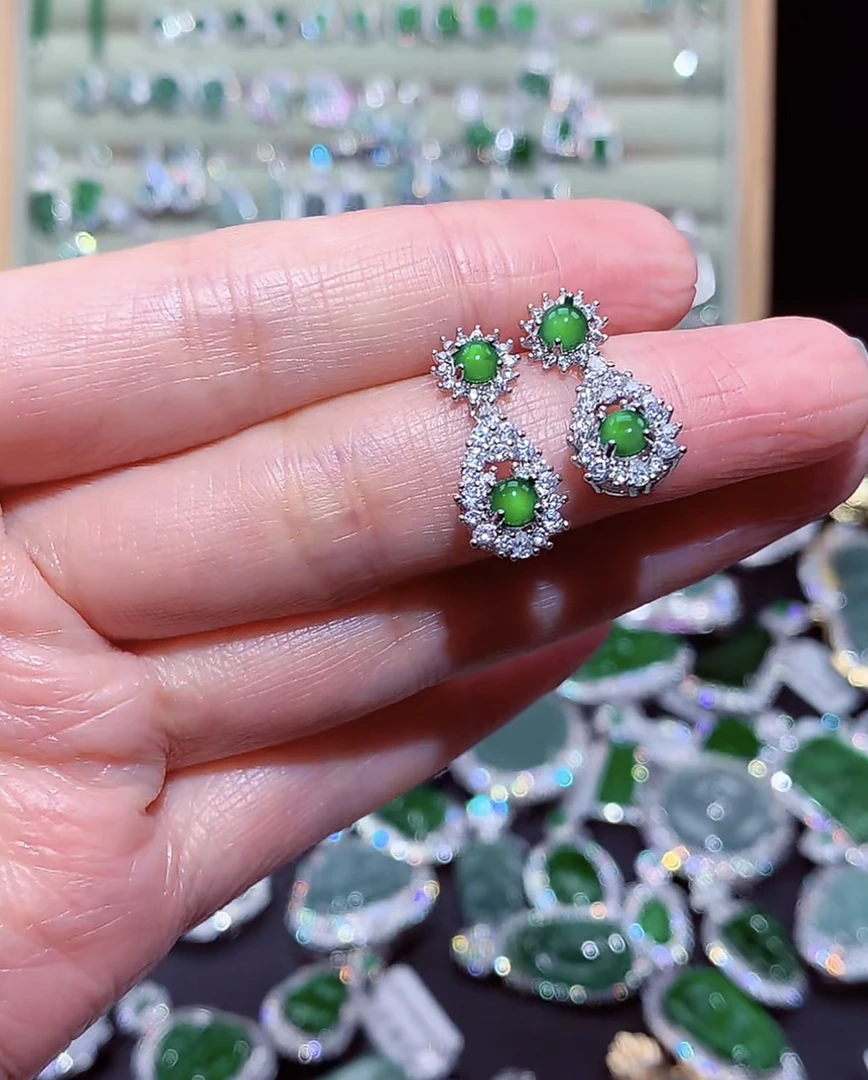 天然A货翡翠耳钉
