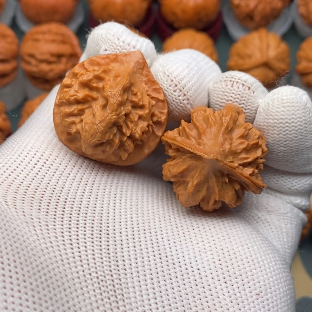 把件文玩核桃桃心龙脊