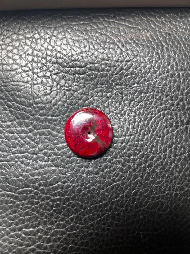 天然辰砂天然原矿朱砂吊坠