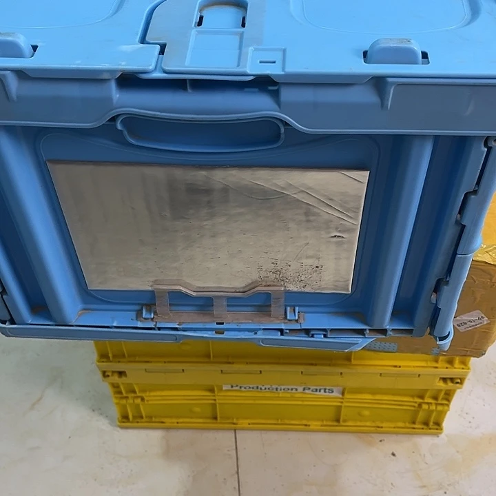 海***)厚款家用五金工具箱1个底裂开