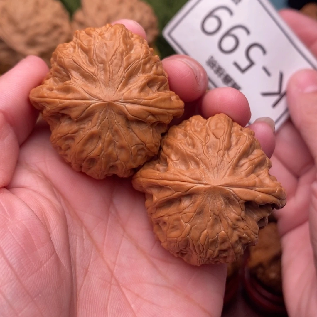 桃核把件铁锤40….