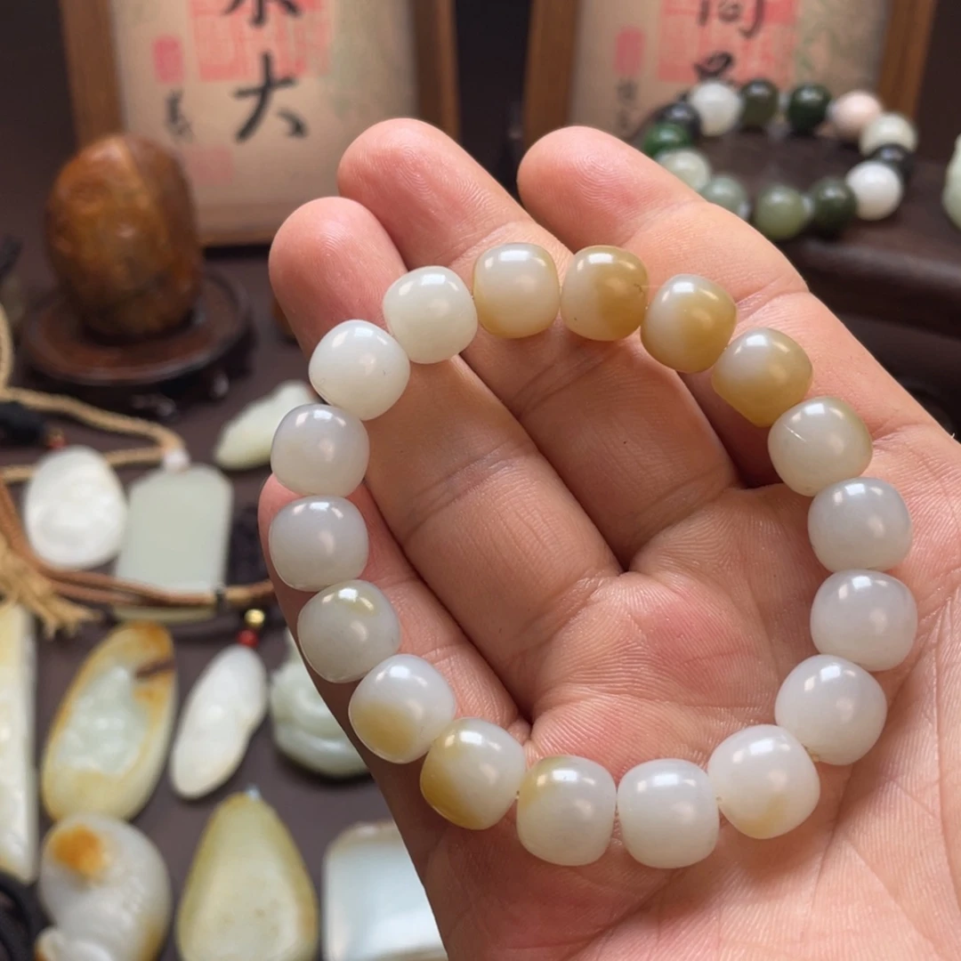 马***华和田玉未镶嵌挂件