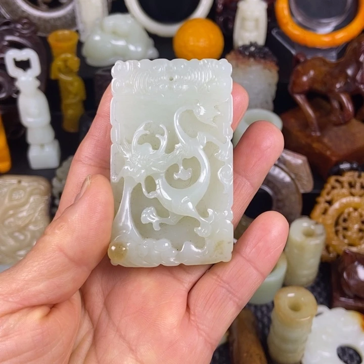 颈饰未镶嵌和田玉安**笑