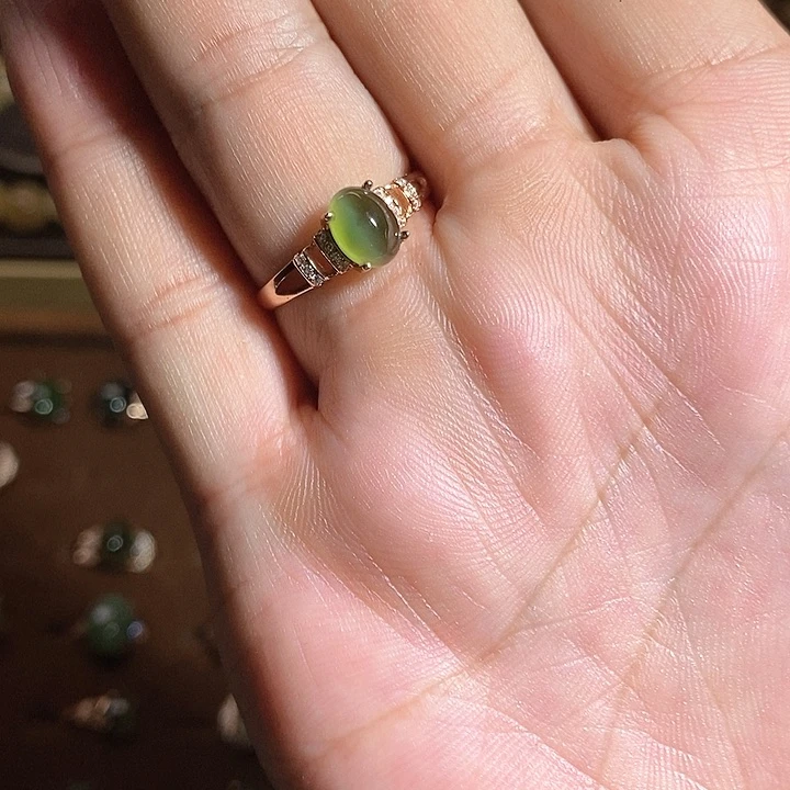 【闪购商品】银S925镶嵌戒指和田玉（碧玉）