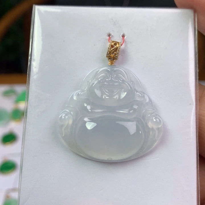 颈饰18K金镶嵌翡翠