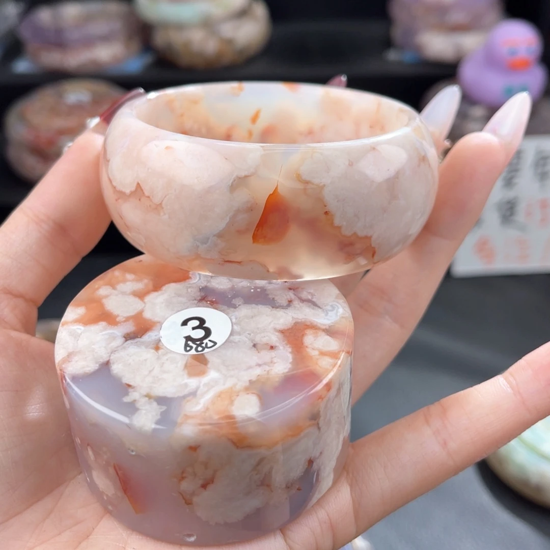 石英质玉手镯未镶嵌58