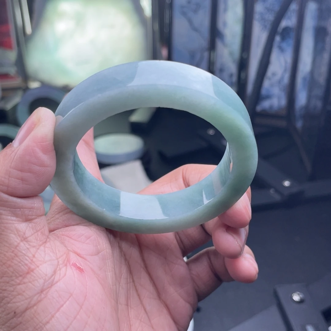 中***达定制翡翠未镶嵌正圈纹裂漏