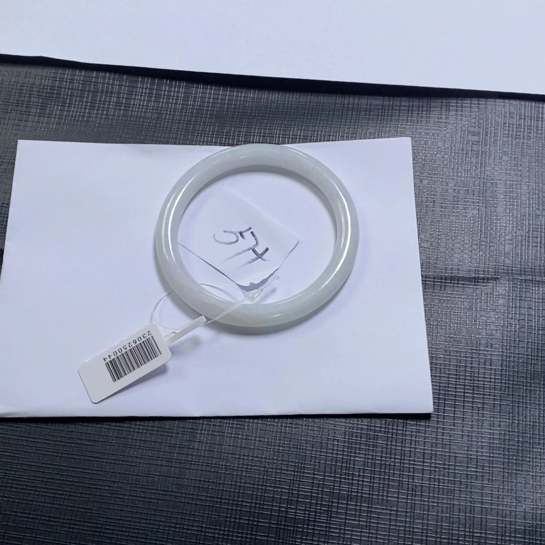 【闪购商品】未镶嵌手镯翡翠